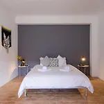 Special Farmstay, Faia-guarda *
