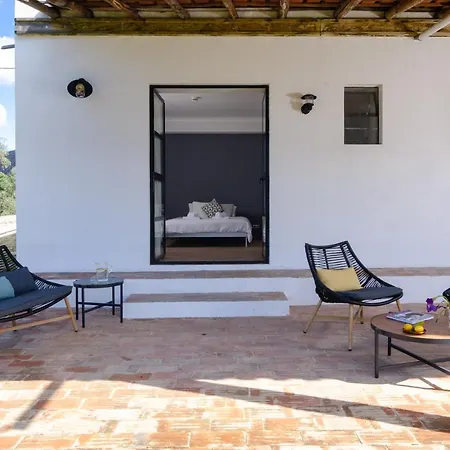 Special Farmstay, Faia-guarda