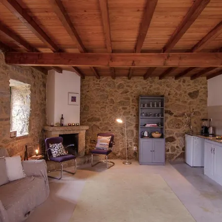 Special Farmstay, Faia-guarda