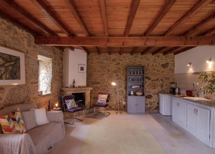 Special Farmstay, Faia-guarda