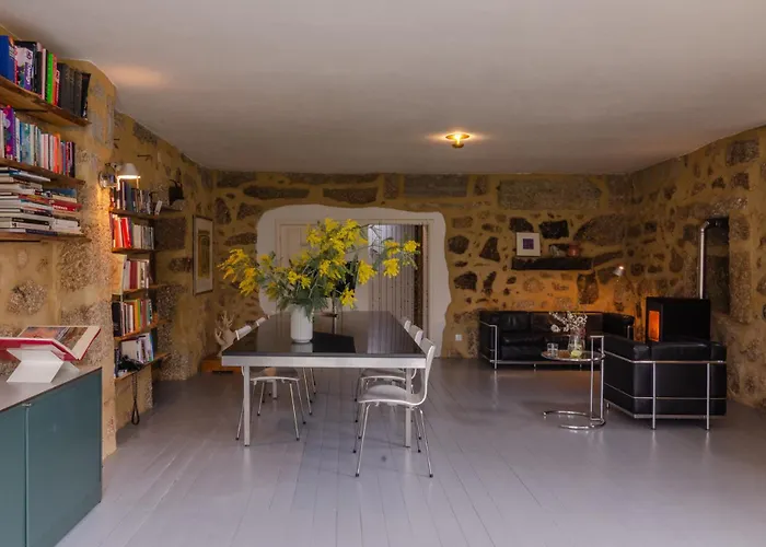 Special Farmstay, Faia-guarda