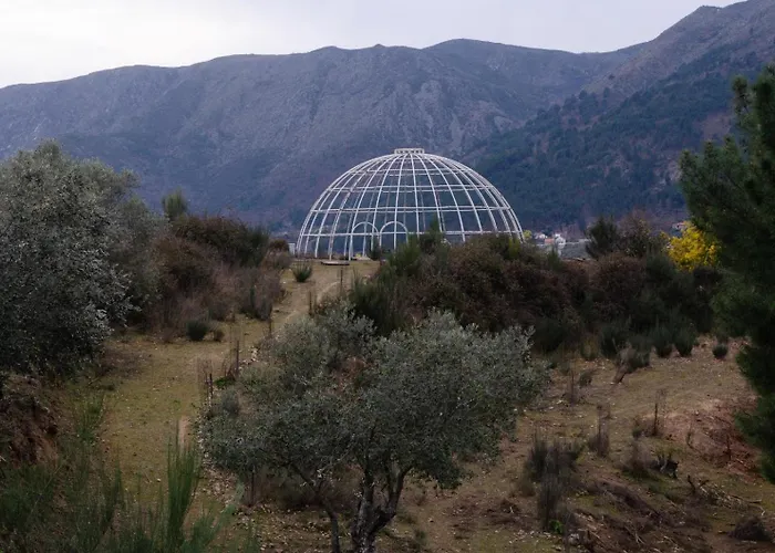 Special Farmstay, Faia-guarda *